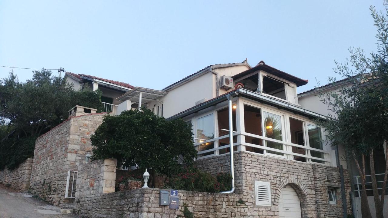 Apartments Marija Bajto Nečujam Esterno foto