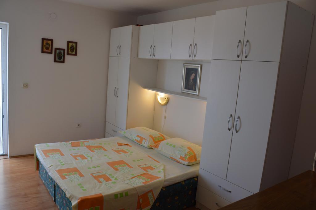 Apartments Marija Bajto Nečujam Esterno foto
